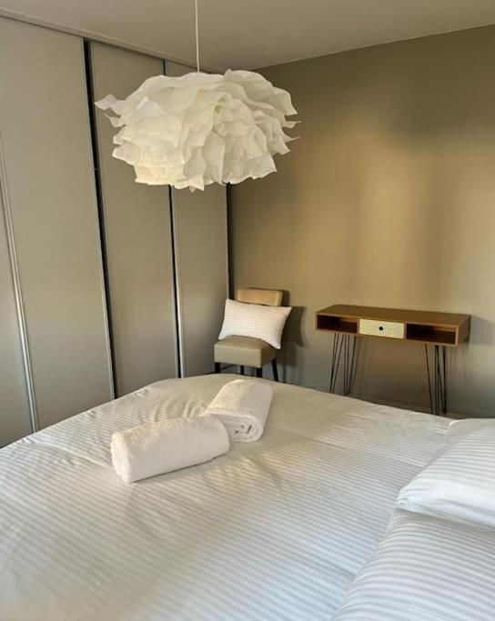 Vigne Et Mer-Spacieux Appartement Haussmannien-2Chambres-Wifi Béziers Exterior foto